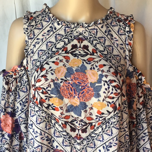 Boho Cold-Shoulder Short Festival Dress or Tunic Xhilaration - Picture 2 of 9